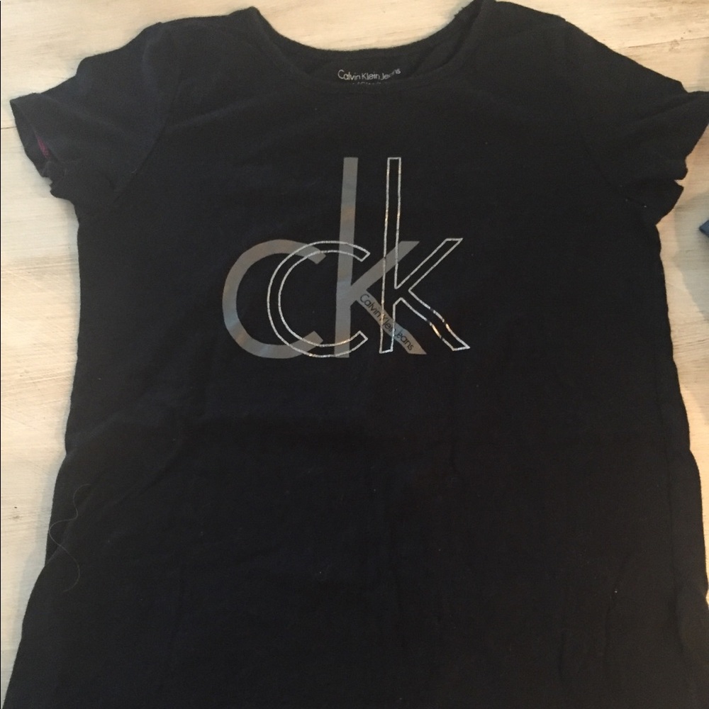 Youth Calvin Klein black tee